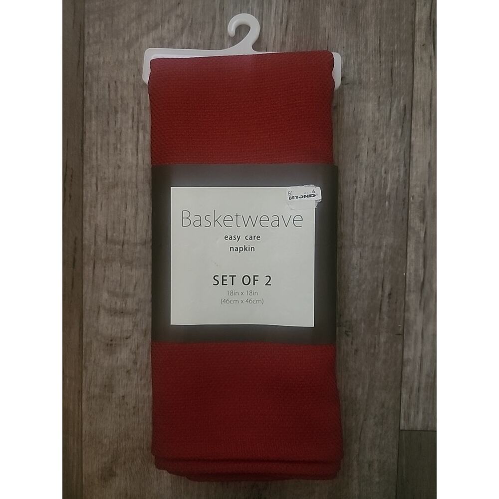 BASKETWEAVE Bed Bath & Beyond Easy Care Dinner Napkins Cherry Red 2 Pack NEW